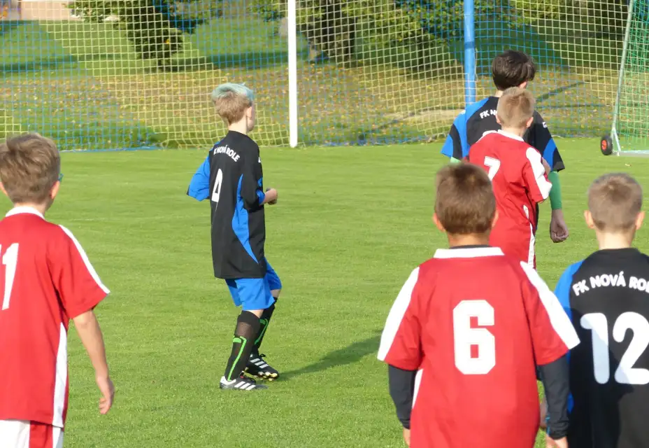 FKNR mladší žáci - FK SMB Bochov  7 - 5