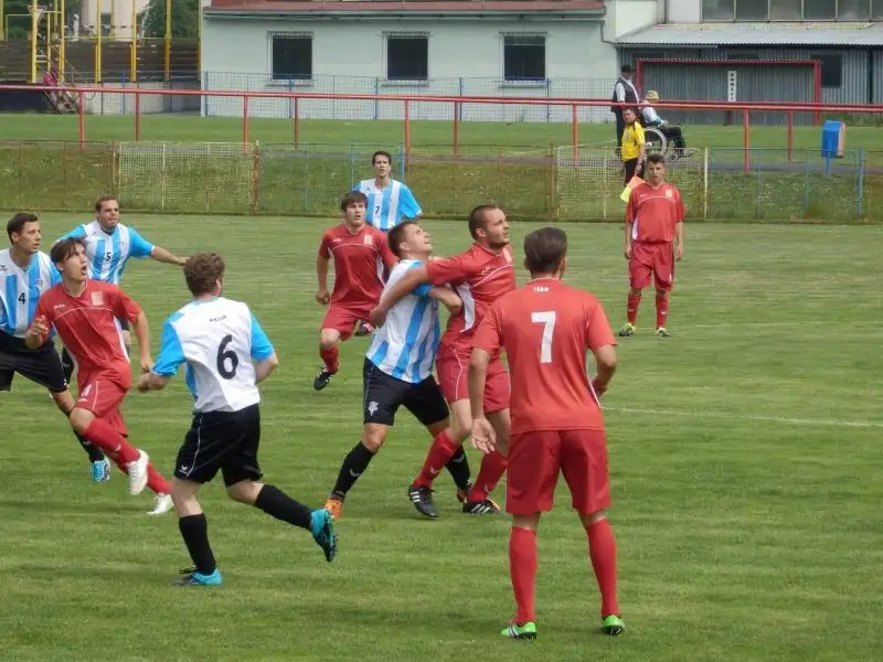 Vyrovnané utkání rozhodla jediná branka: FKNR - Spartak Horní Slavkov 1 : 0